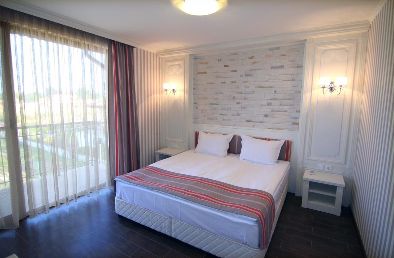 Armira Lozenets Hotel Buitenkant foto